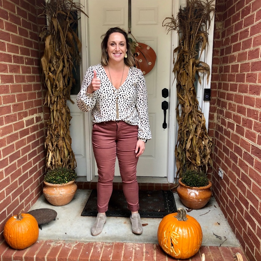 Meet your Posher, Ivey